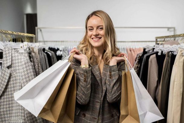 Publicidade em shopping: onde anunciar meus espaços?
