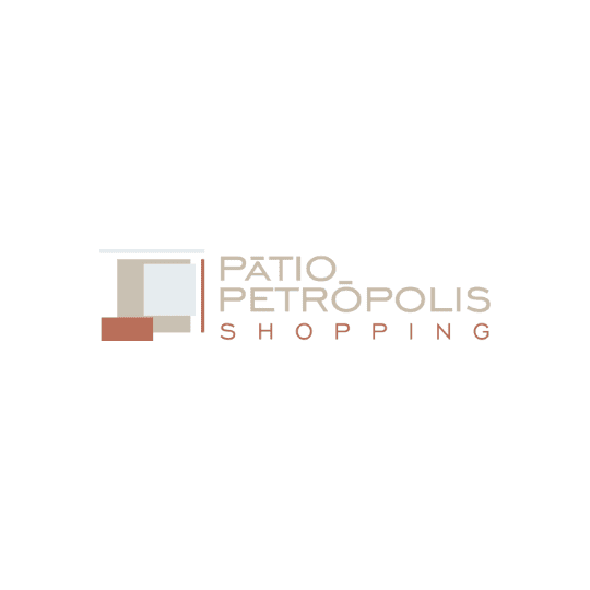 Logo do Shopping Pátio Petrópolis em fundo branco.